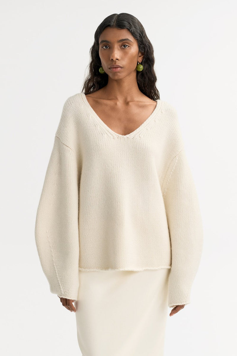 Puff Sleeve V-neck - Feather