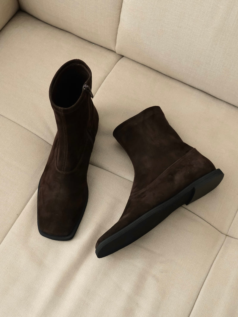 Di Boots